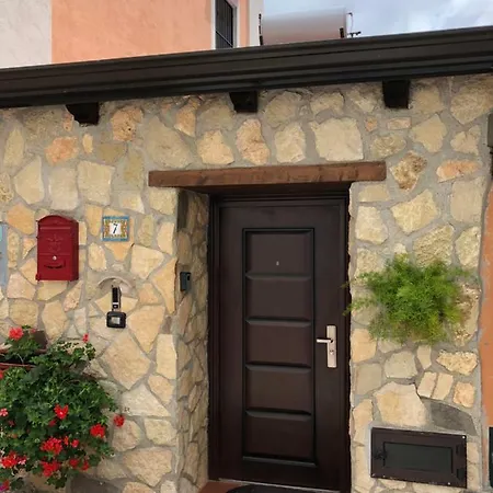 La Casetta Di Elena Apartment *