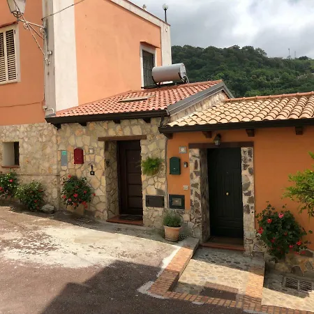 Apartment La Casetta Di Elena Lamezia Terme